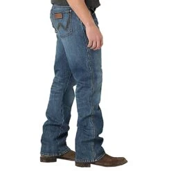 Wrangler Men's Retro Relaxed Fit Bootcut Buxley Jean -Cinc Clothing Shop 112314613 3