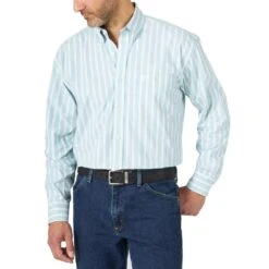 Wrangler Men's George Strait Sea Blue Striped Buttondown