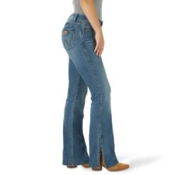 Wrangler Women's Retro Mae Side Slit Bootcut Jean In Riley
