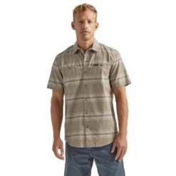 Wrangler ATG Men's Breeze Shirt